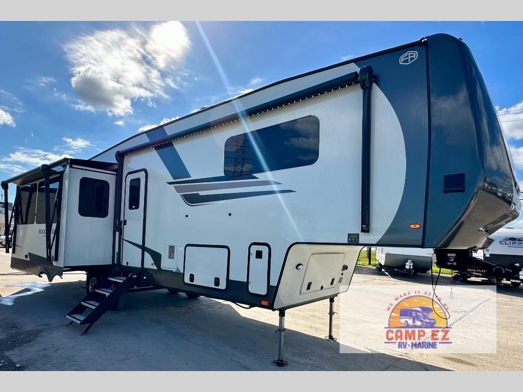 2026 Forest River Rv Rockwood Signature 361RLS in clute TX