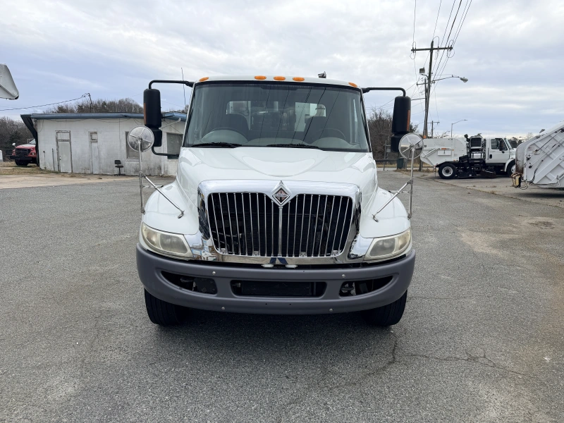 2013 INTERNATIONAL 4000
