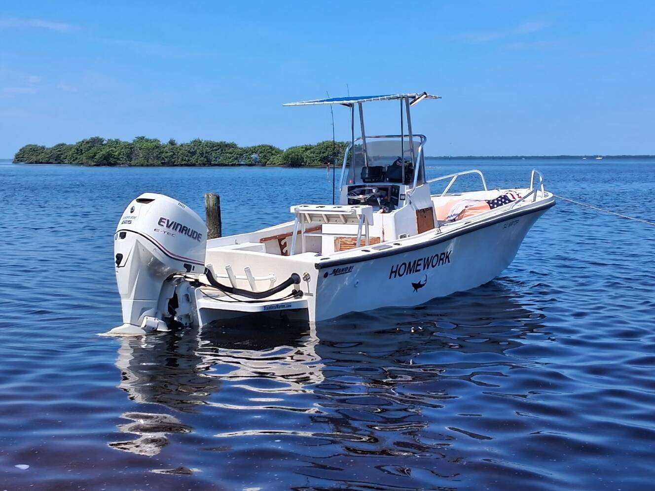 A photo of this 1979 Mako 21 Center Console