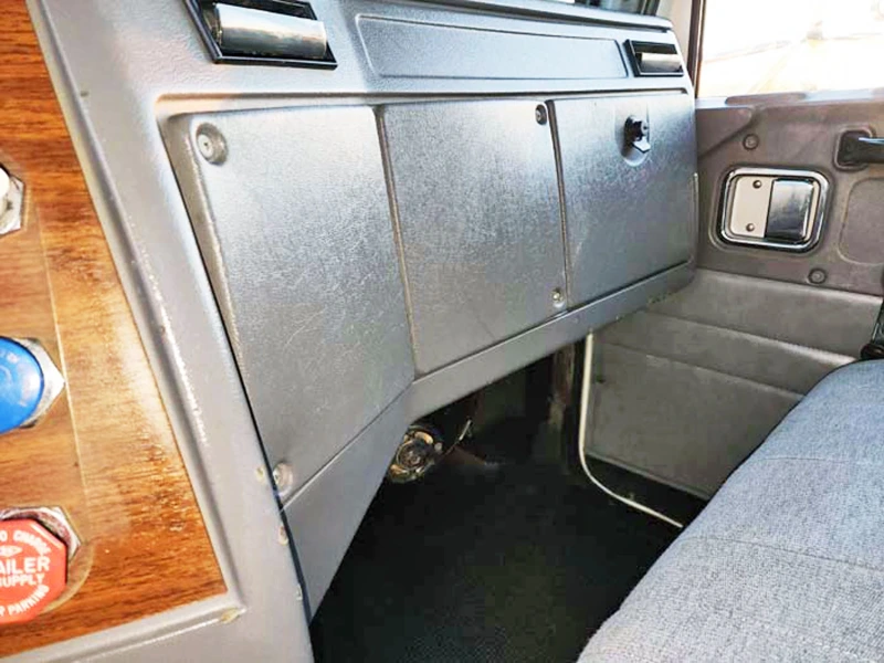 2003 WESTERN STAR 4900SA TRI-AXLE GRAPPLE TRUCK, CRANE TRUCK, KNUCKLEBOOMS, HAUL TRUCK.