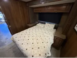 2014 FLEETWOOD BOUNDER 35K