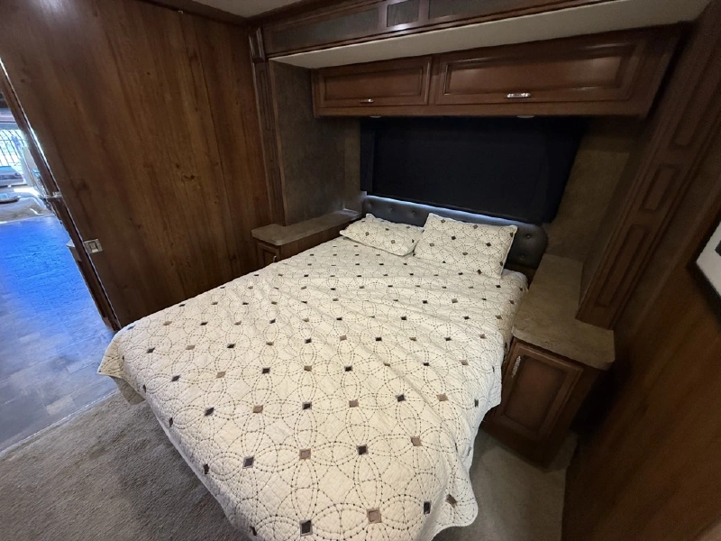 2014 FLEETWOOD BOUNDER 35K