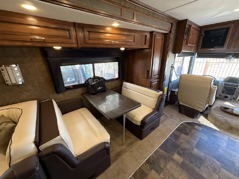 2014 FLEETWOOD BOUNDER 35K