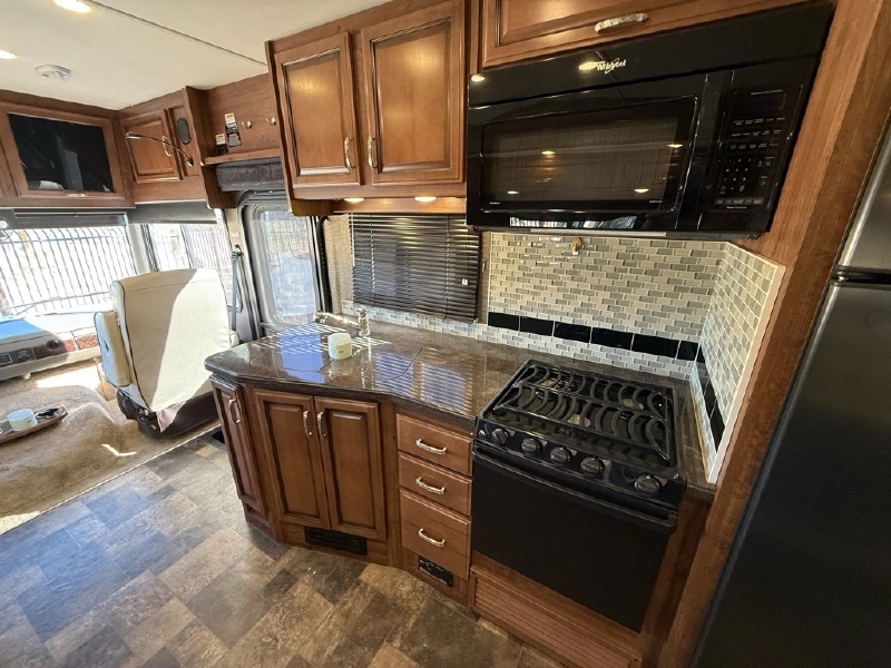 2014 FLEETWOOD BOUNDER 35K