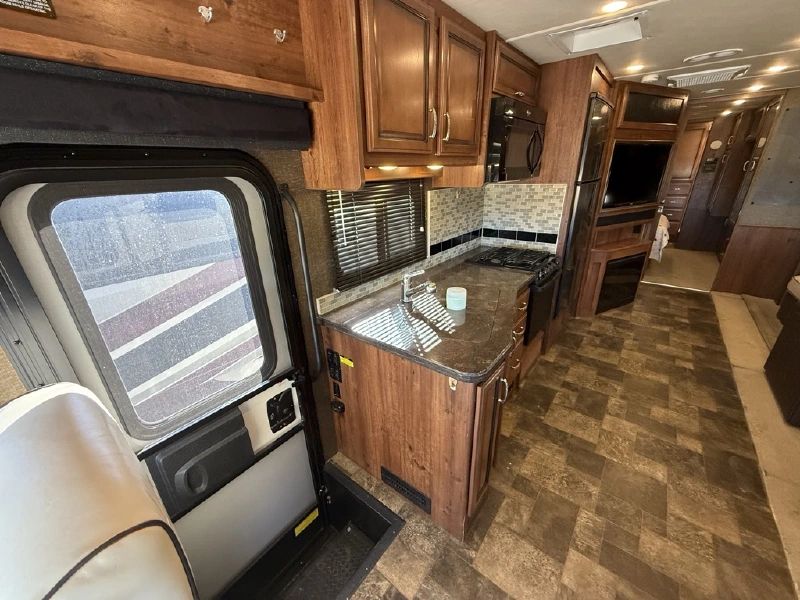 2014 FLEETWOOD BOUNDER 35K