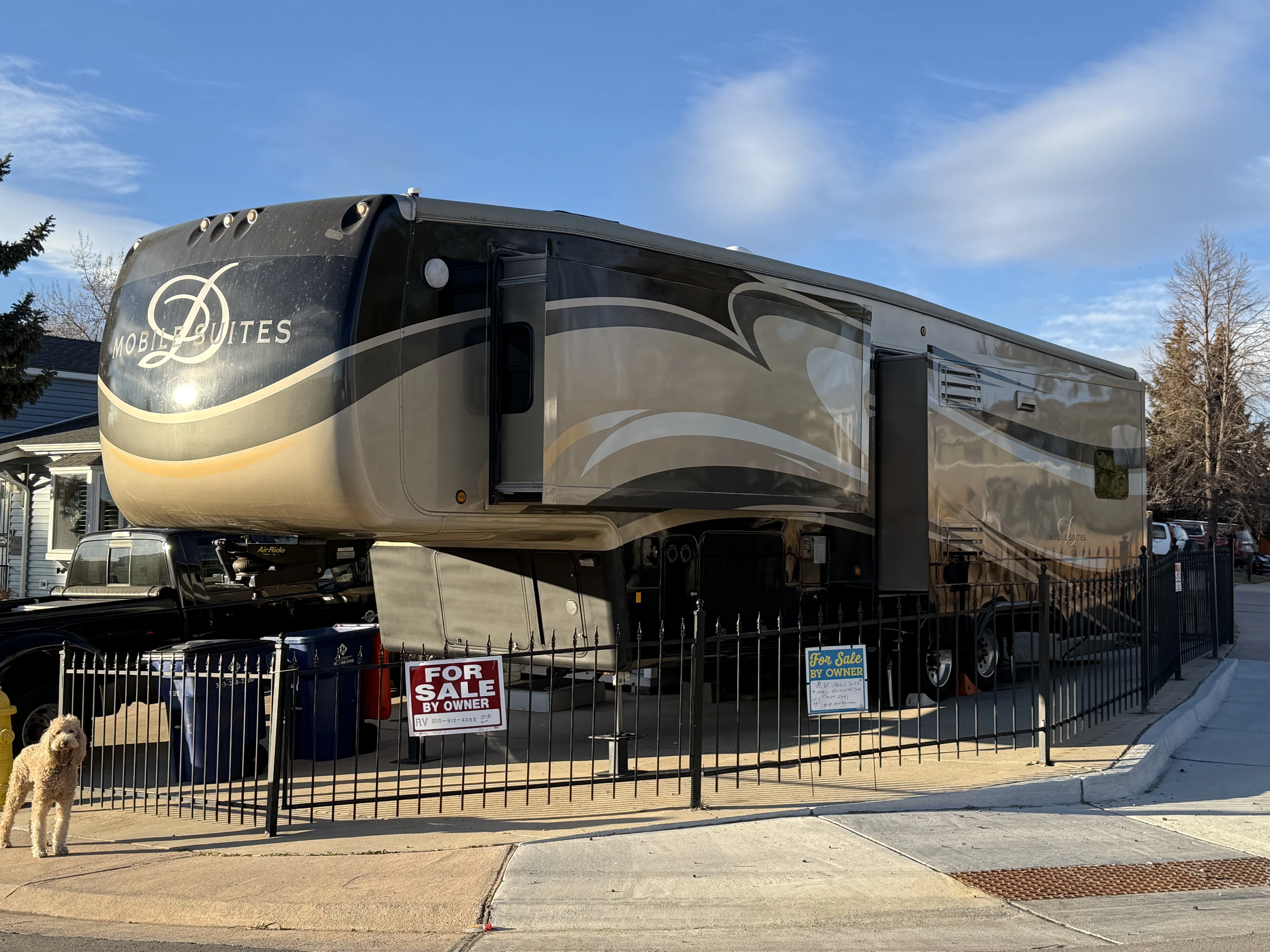 2012 DRV MOBILE SUITES 36RSSB3 RV