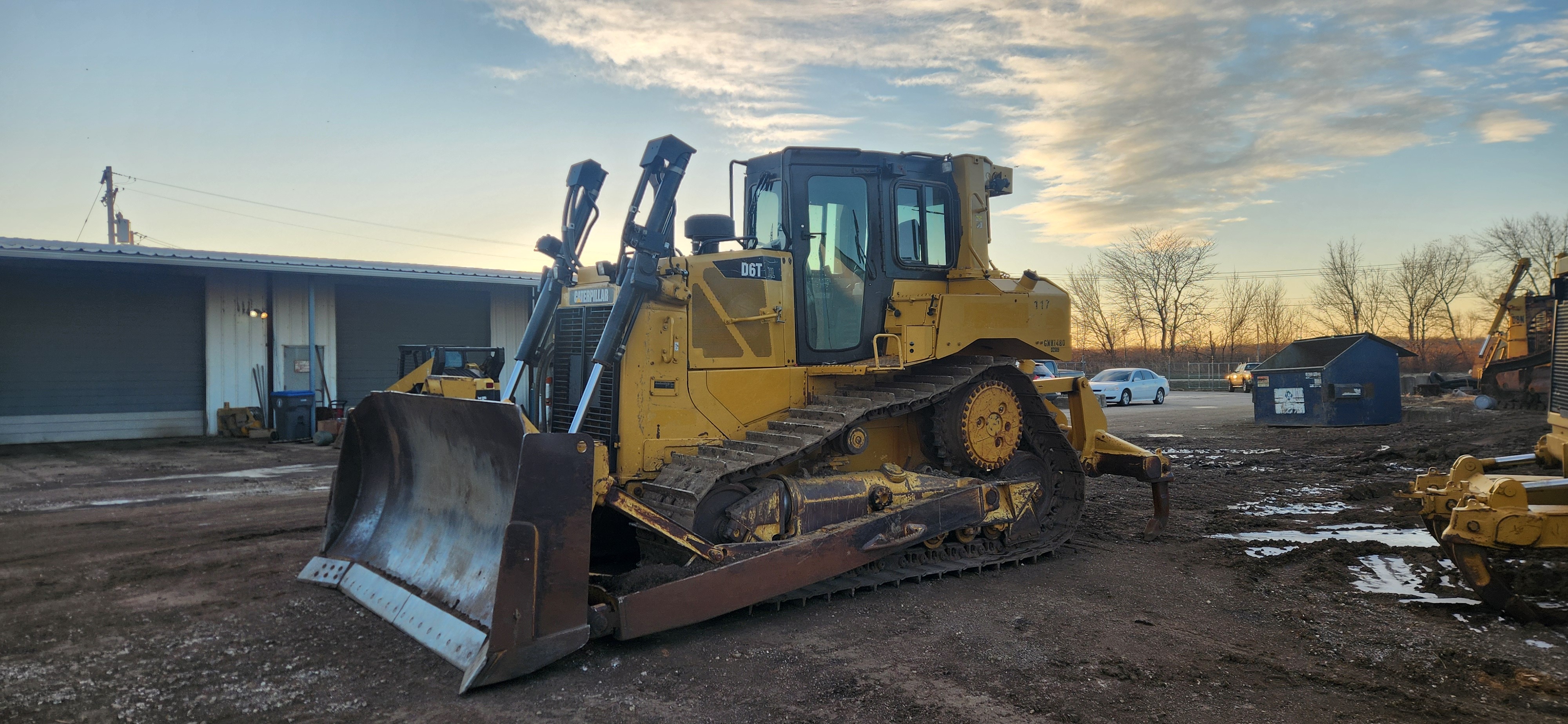 2014 CATERPILLAR D6T XL in Saint Charles, MO