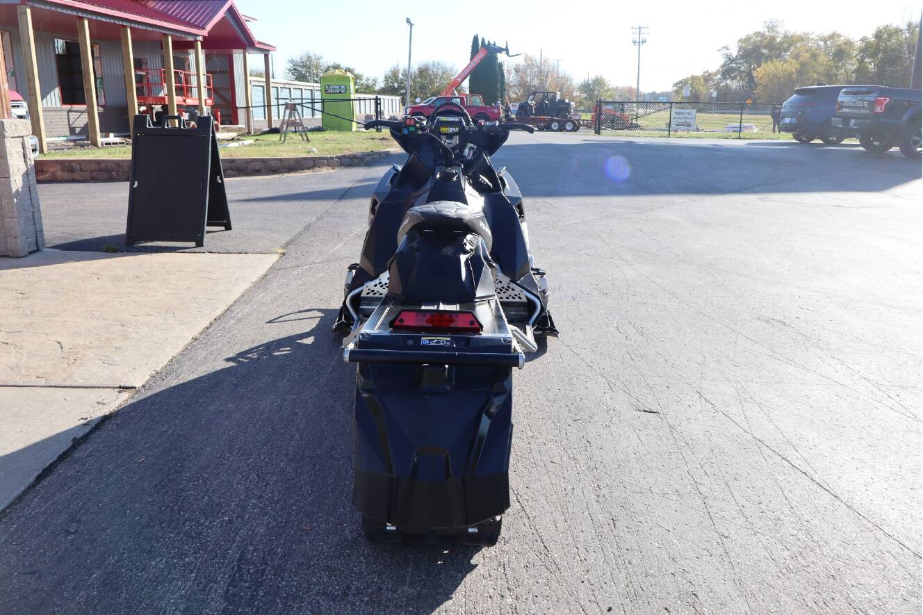 A photo of this 2018 Polaris 800 Switchback Assault 144 ES 2.0