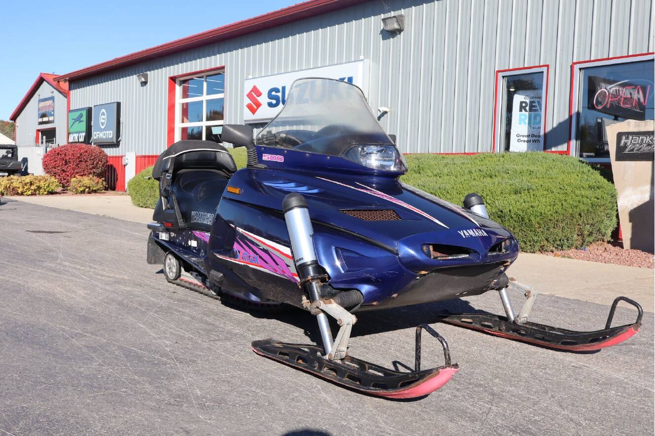 A photo of this 1995 Yamaha VMAX 500 DX