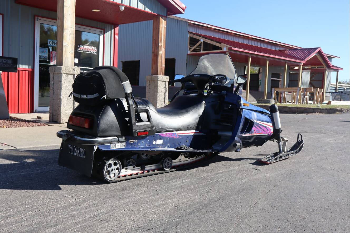 A photo of this 1995 Yamaha VMAX 500 DX
