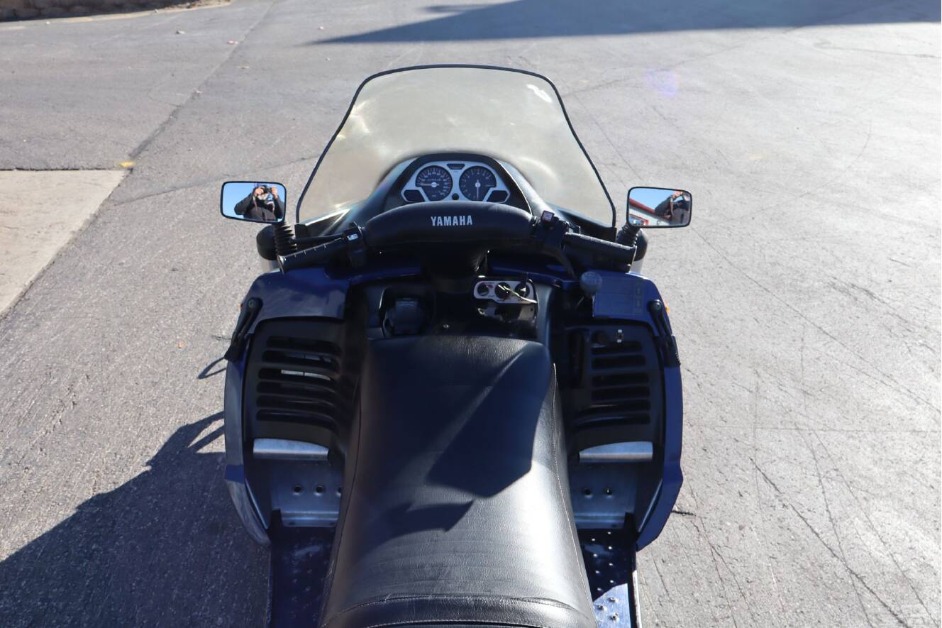 A photo of this 1995 Yamaha VMAX 500 DX