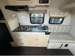 2019 WINNEBAGO WINNIE DROP 1710