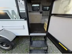 2019 WINNEBAGO WINNIE DROP 1710