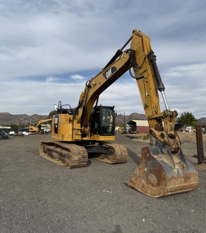 2017 CATERPILLAR 335F LCR in Winchester, CA