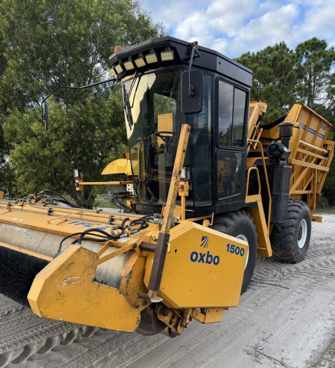 2012 OXBO 2430 in Crossville, TN