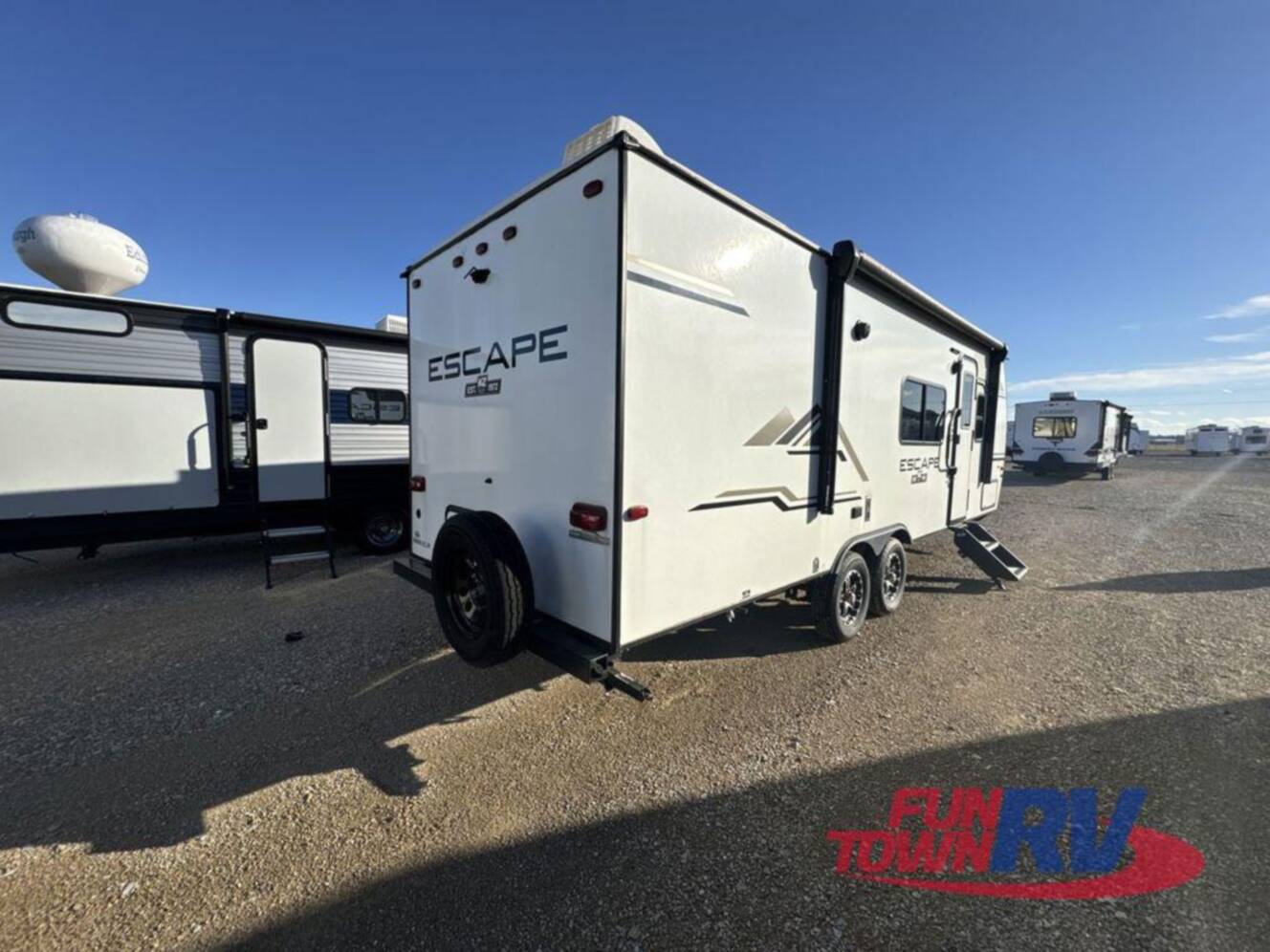 A photo of this 2022 Kz Escape E231BH