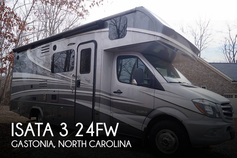 2020 Dynamax Isata 3 24FW RV