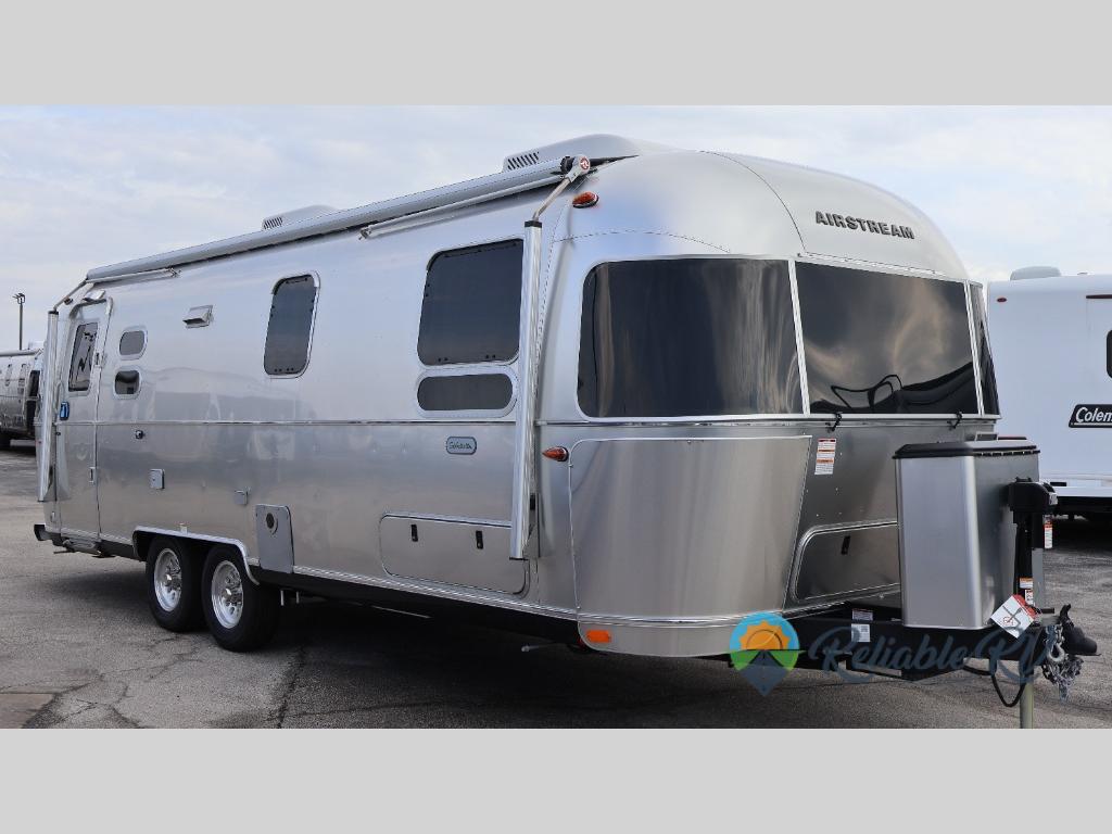 2026 Airstream Globetrotter 27FB Twin in springfield MO