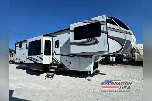 2022 Grand Design Solitude 380FL in longs SC