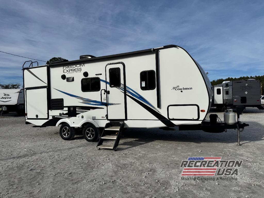 2021 Coachmen Rv Freedom Express Ultra Lite 231RBDS in longs SC
