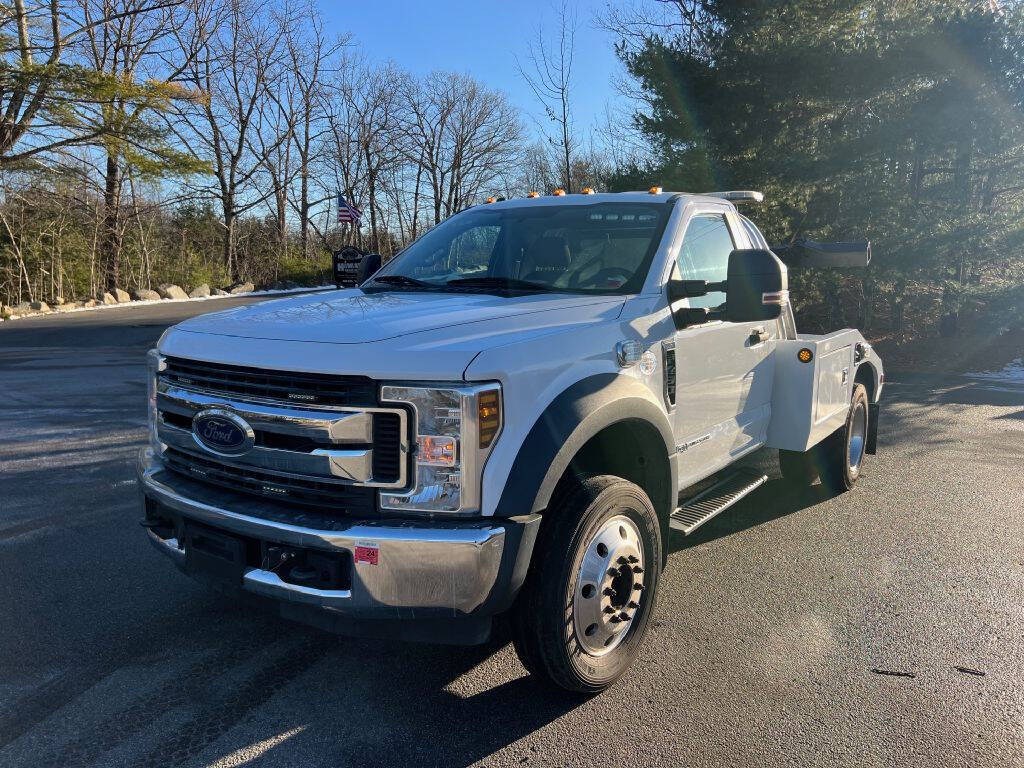 2018 FORD F450 in Upton, MA