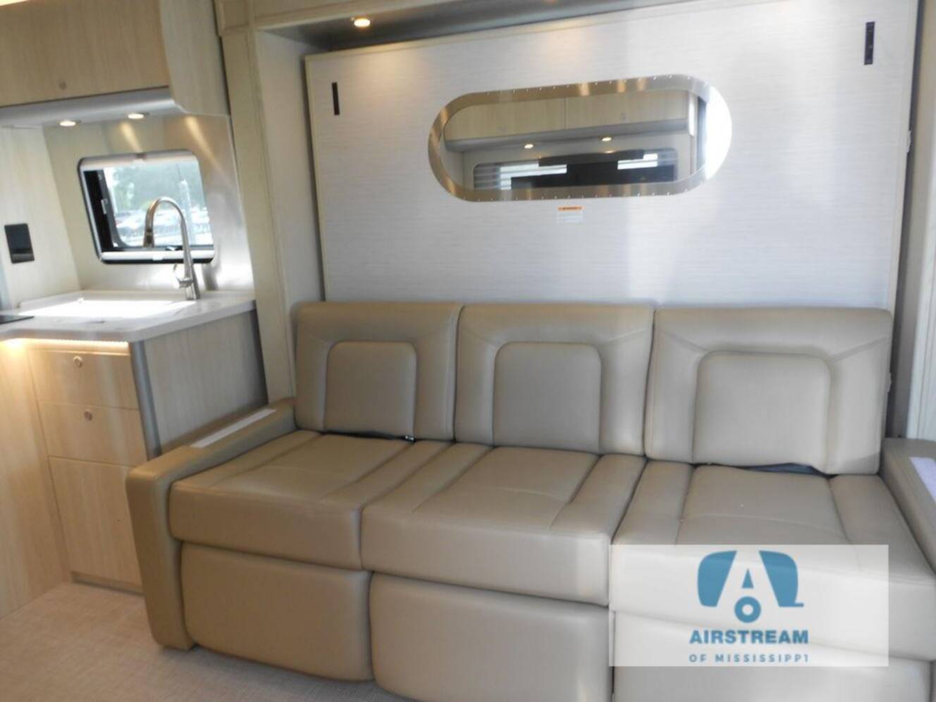 A photo of this 2024 Airstream Atlas Murphy Suite