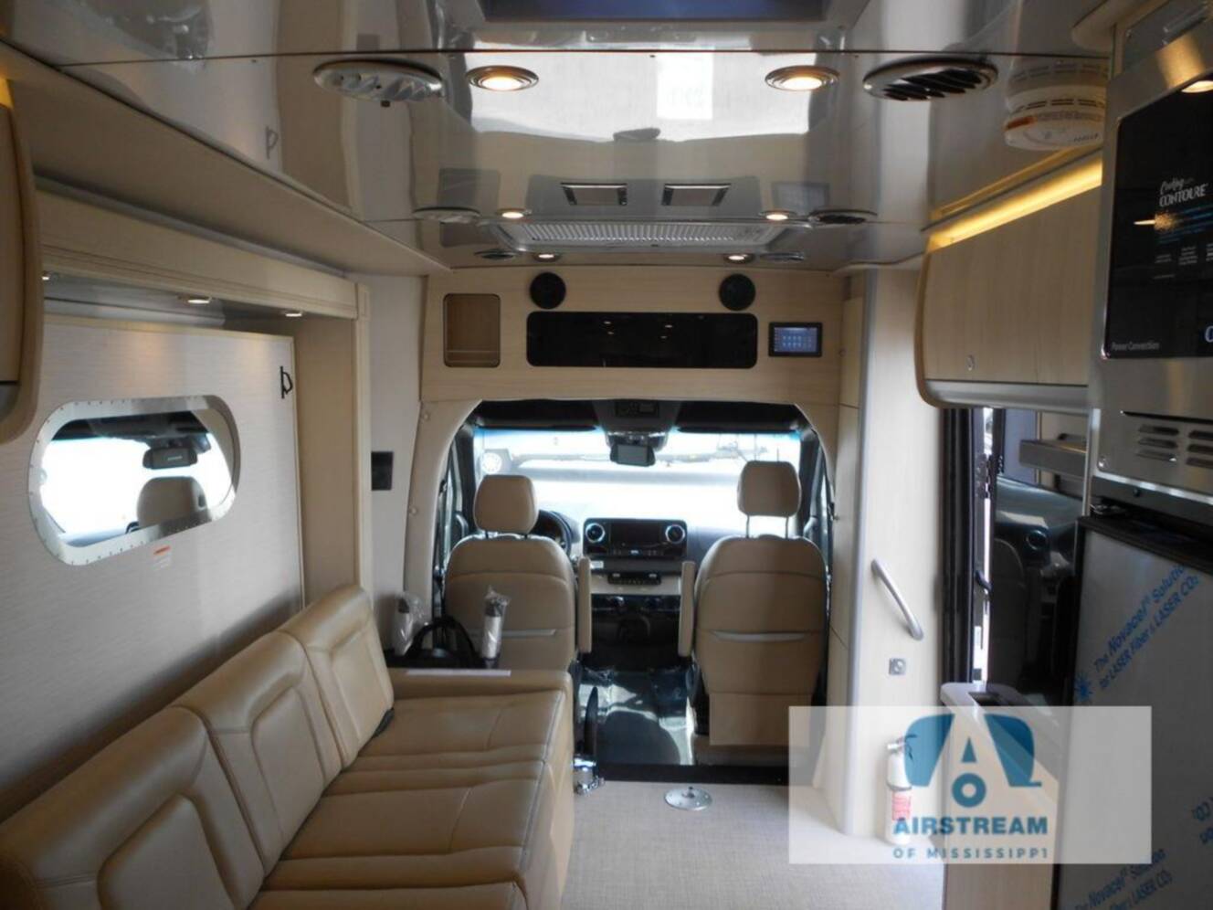 A photo of this 2024 Airstream Atlas Murphy Suite