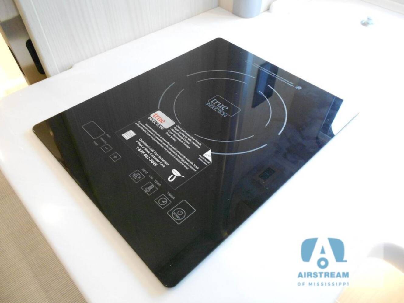 A photo of this 2024 Airstream Atlas Murphy Suite