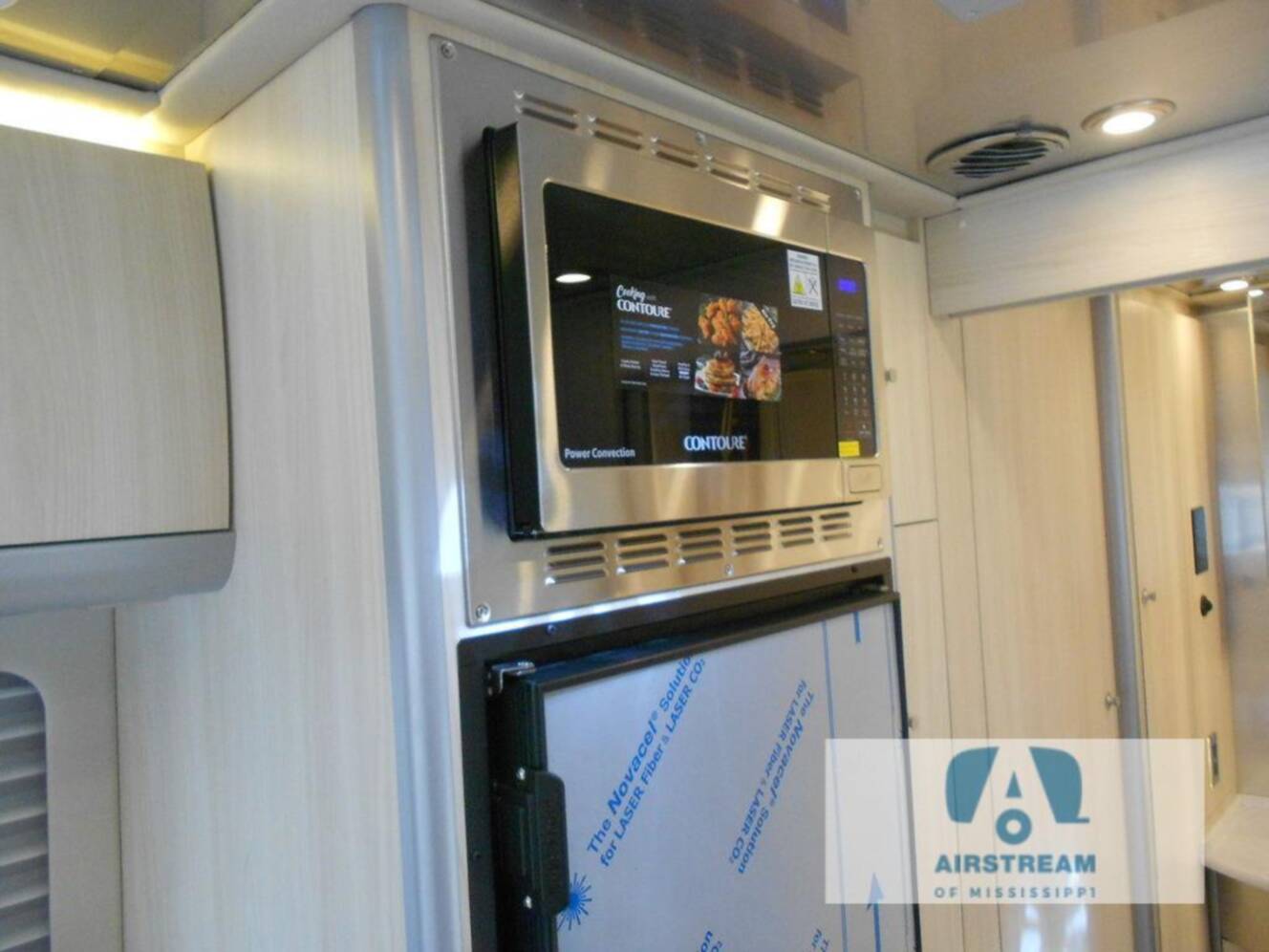 A photo of this 2024 Airstream Atlas Murphy Suite