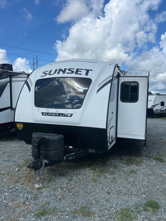2022 Crossroads Sunset Trail Super Lite SS269FK in byron GA