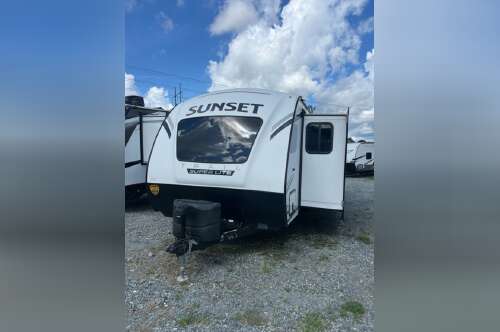 2022 Crossroads Sunset Trail Super Lite SS269FK in byron GA
