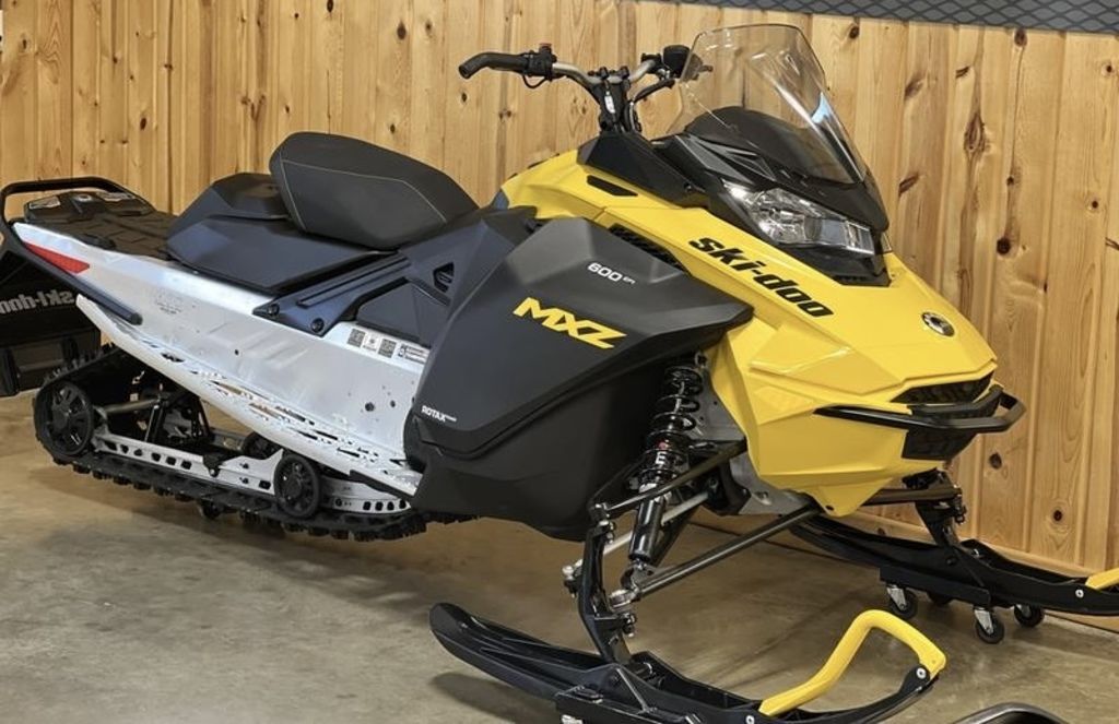 Yellow Snowmobiles For Sale Near Machesney Park, Florida