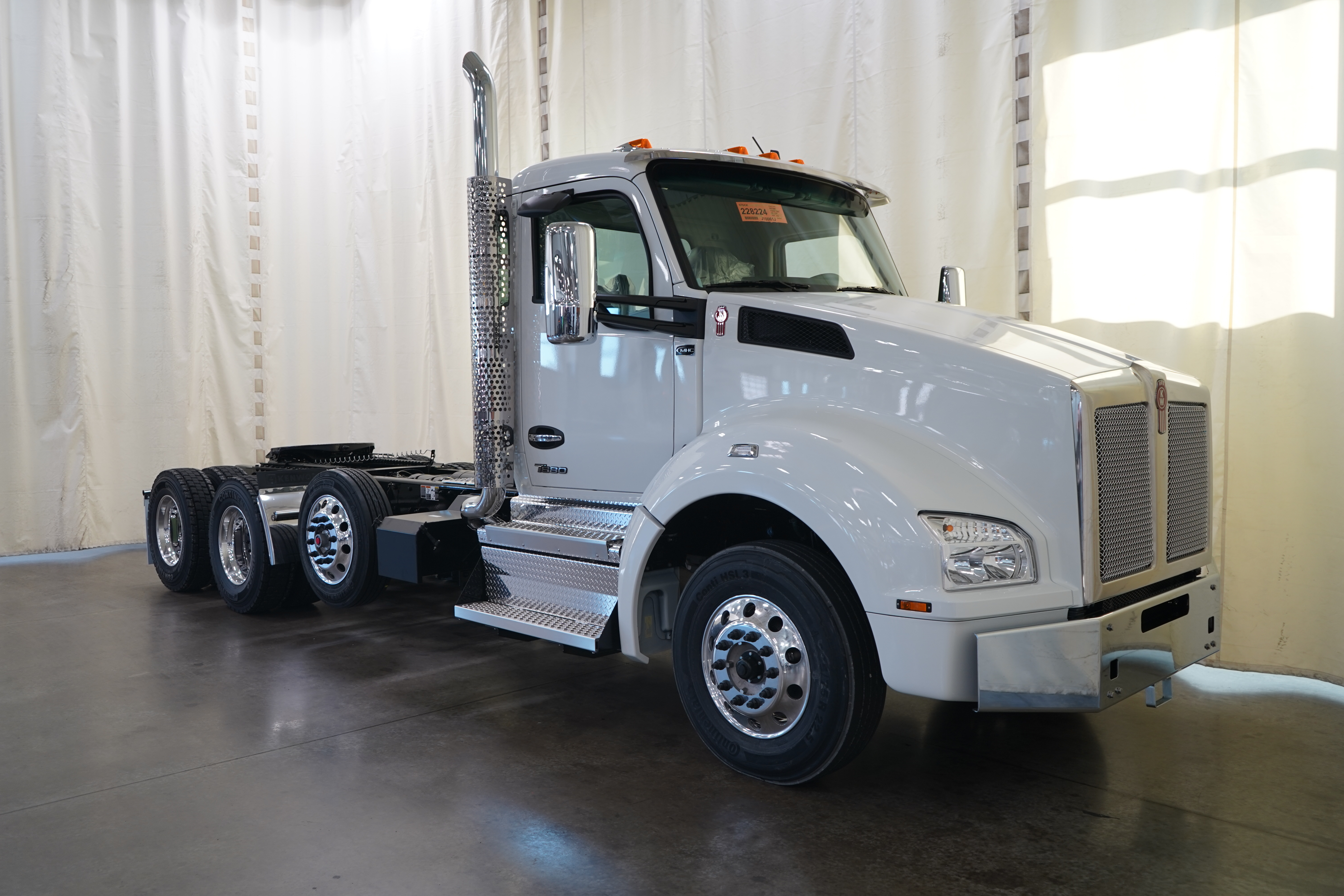 2026 KENWORTH T880 in Rock Island, IL