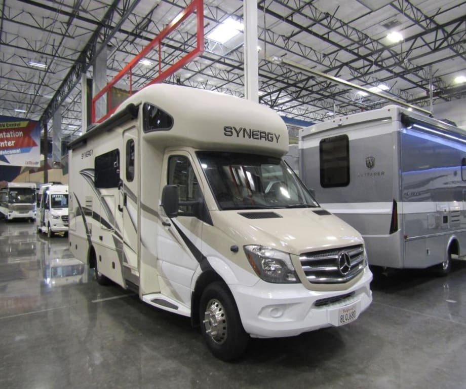 Synergy Rv Used 2020 Thor Motor Coach Synergy 24MB For Sale in West Sacramento, CA ...
