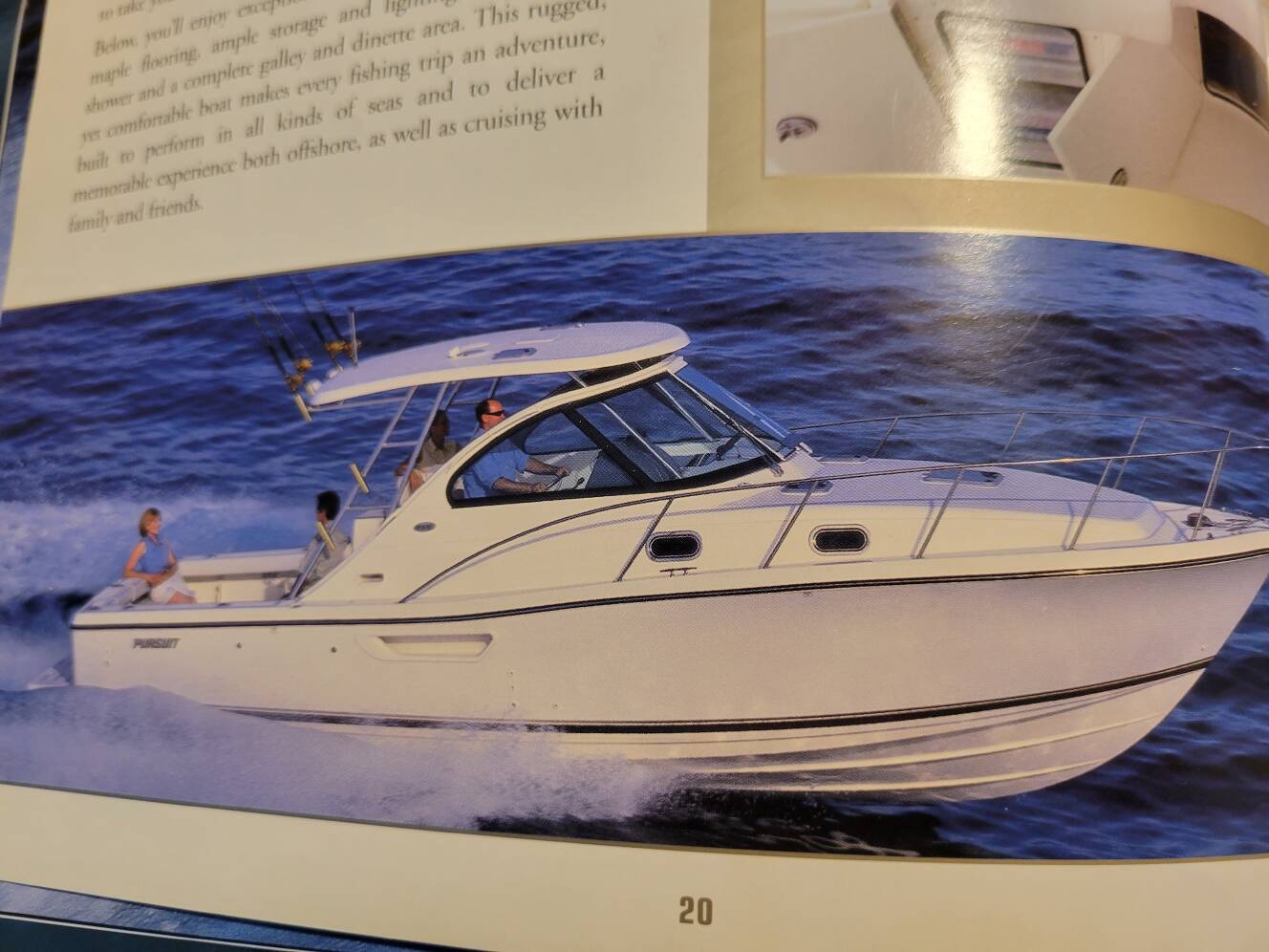 A photo of this 1999 Pursuit 3100 Offshore