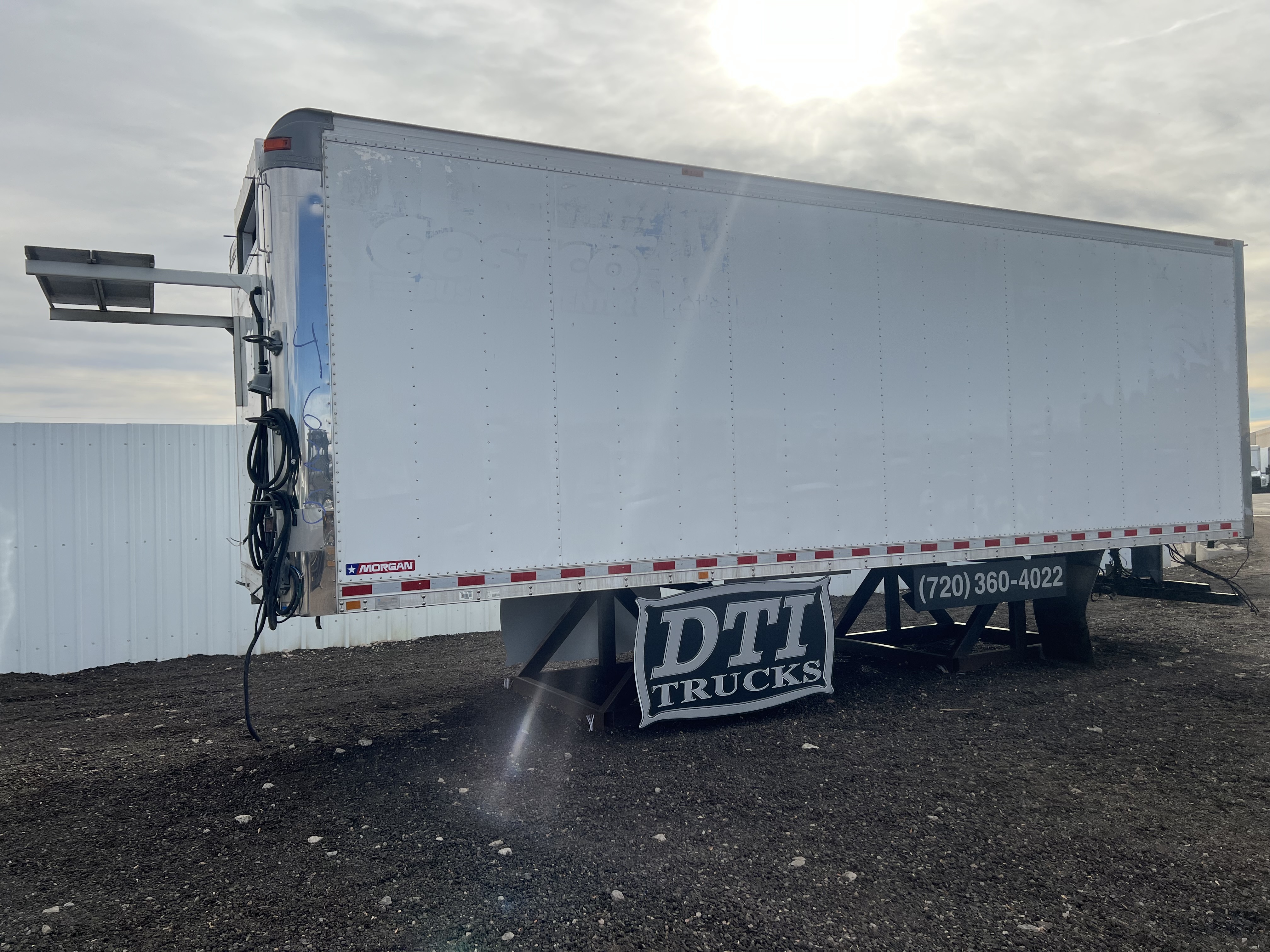 2016 MORGAN 26'L 102"W 97"H Reefer Body in Denver, CO