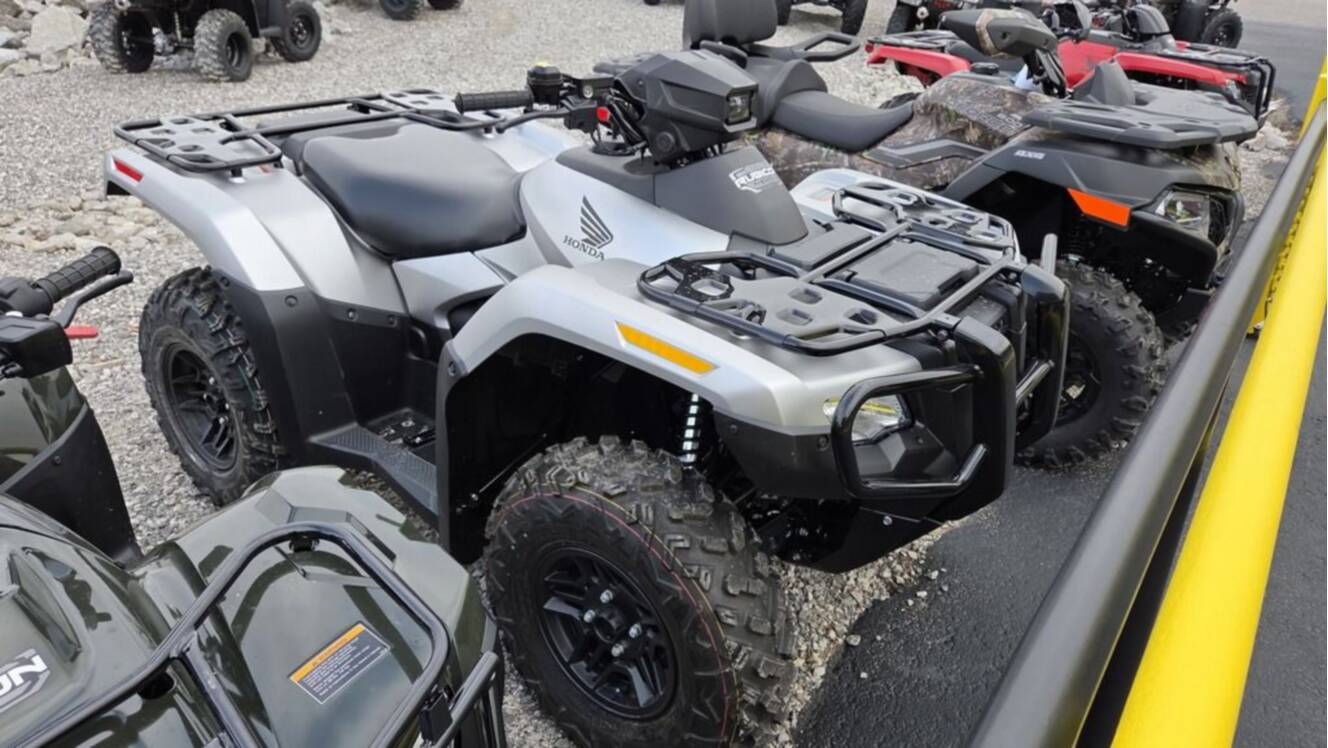 A photo of this 2026 Honda® FourTrax Rubicon 700 4x4 Automatic Matte Silver