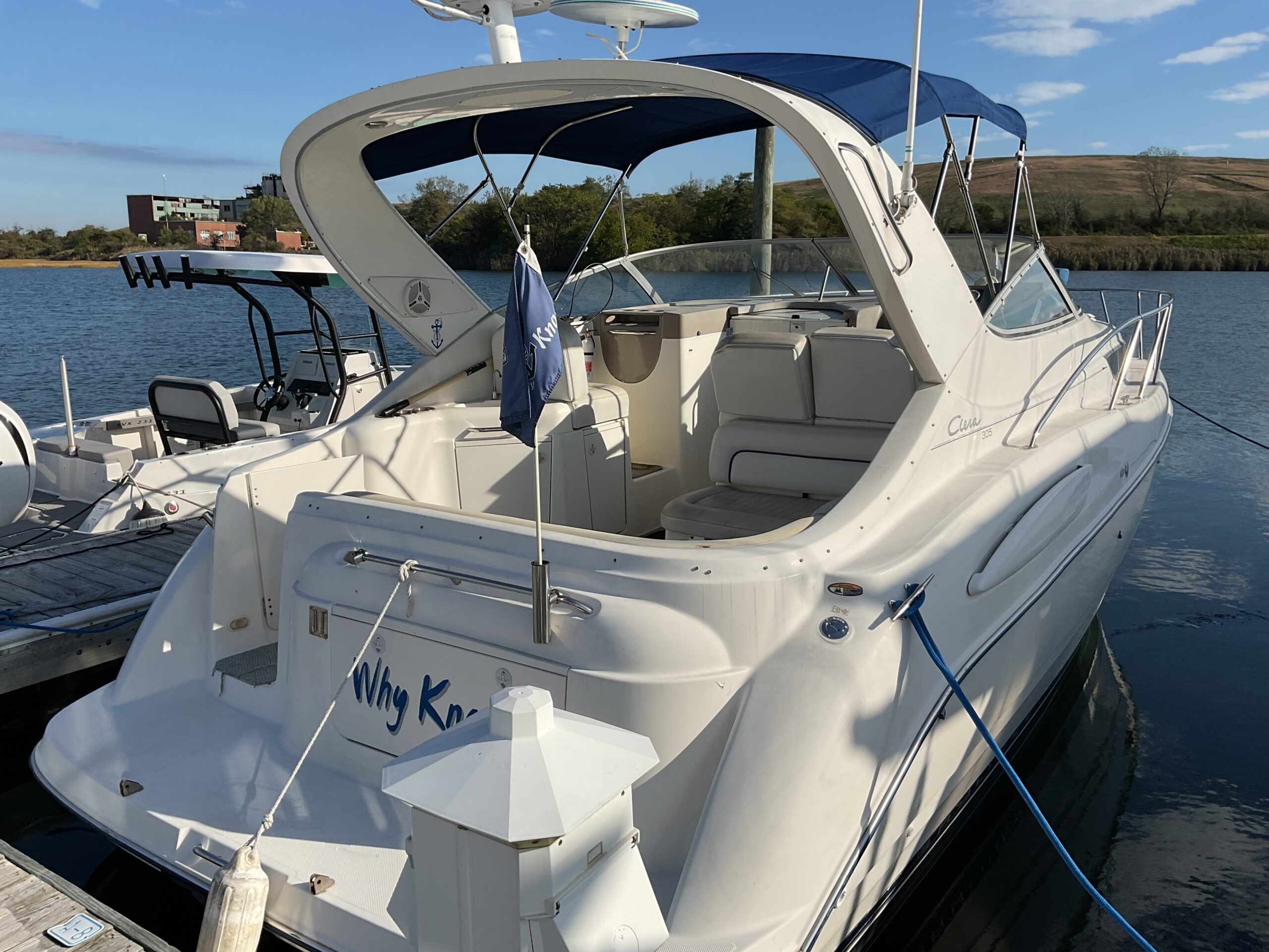 2003 Bayliner 305 Ciera in island park NY