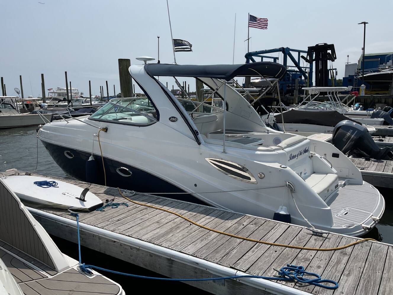 A photo of this 2013 Rinker 290 Express Cruiser
