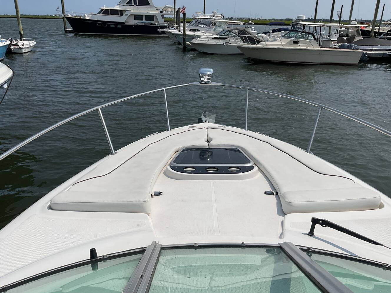 A photo of this 2013 Rinker 290 Express Cruiser