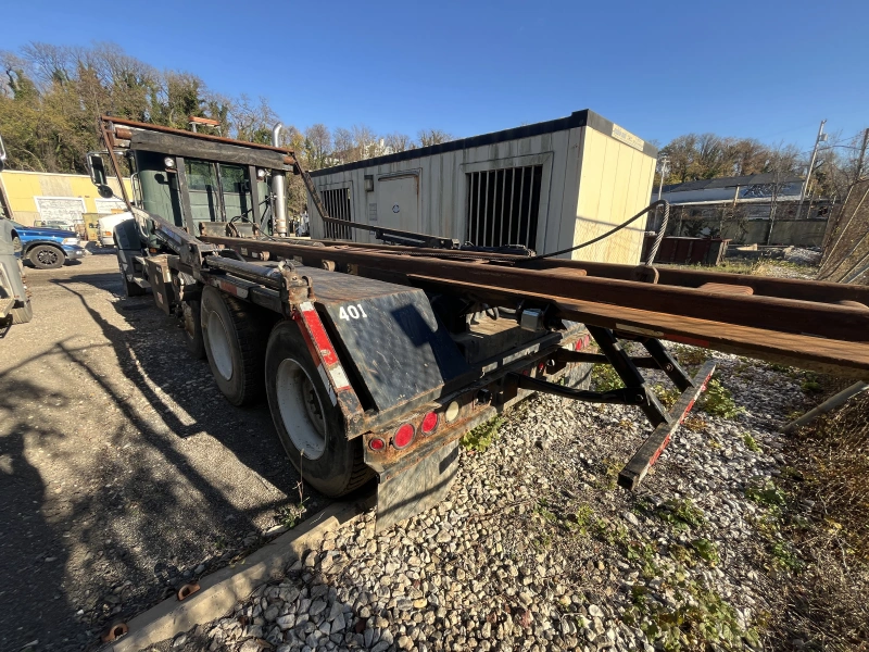 2007 MACK Granite CTP713
