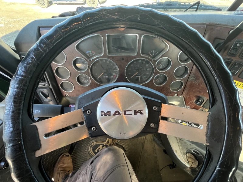 2007 MACK Granite CTP713
