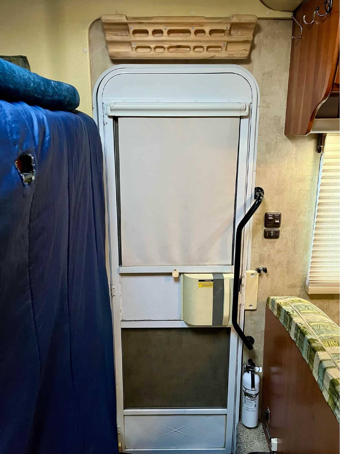 A photo of this 2007 Itasca NAVION 23H