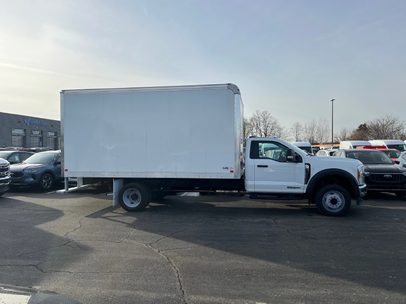 2025 FORD F600