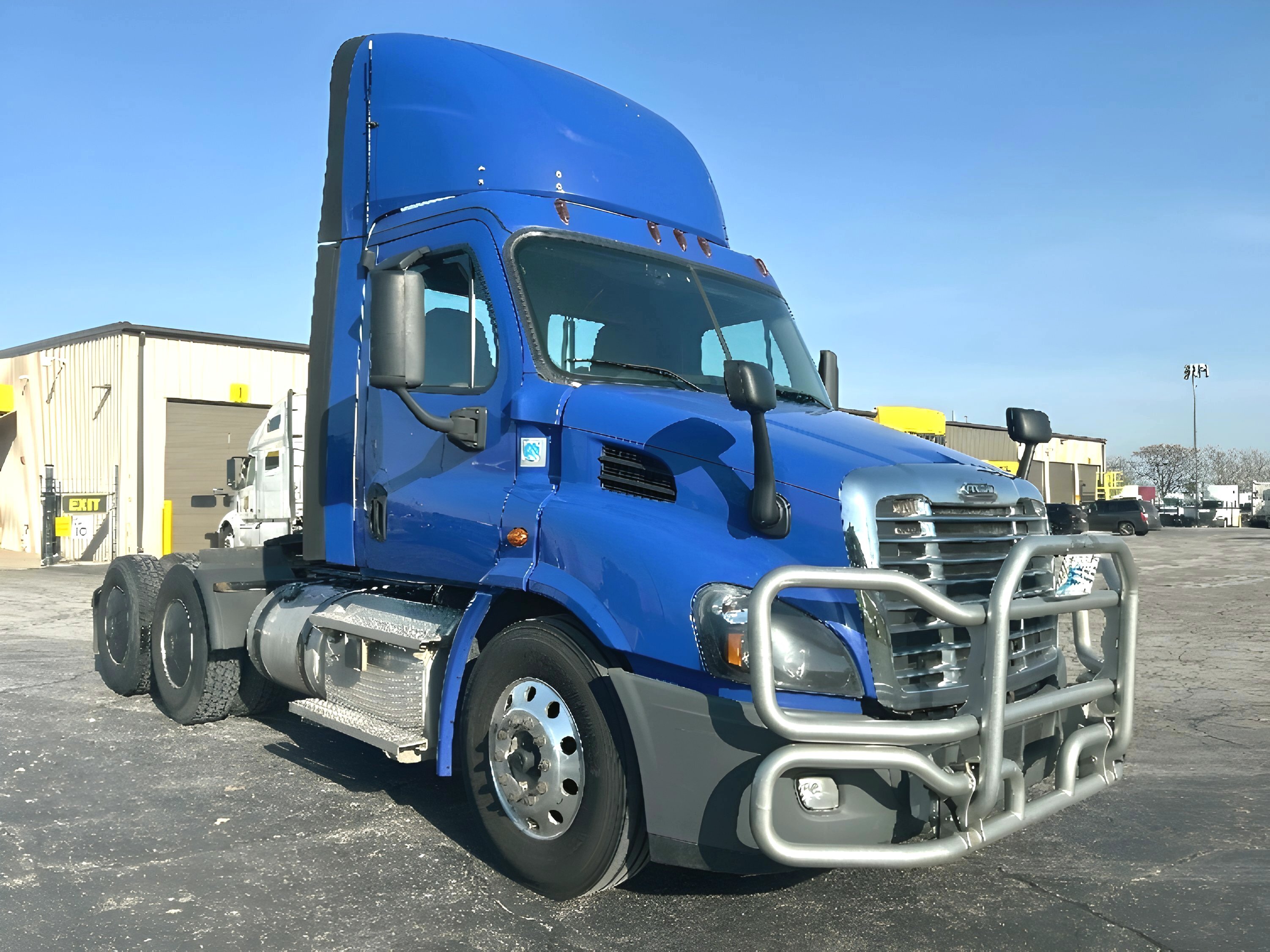 2020 FREIGHTLINER CASCADIA 113 in Elkhart, IN