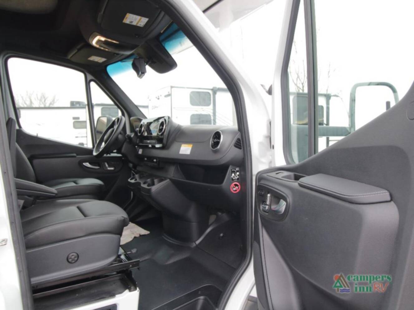 A photo of this 2024 East To West Entrada 24RLM