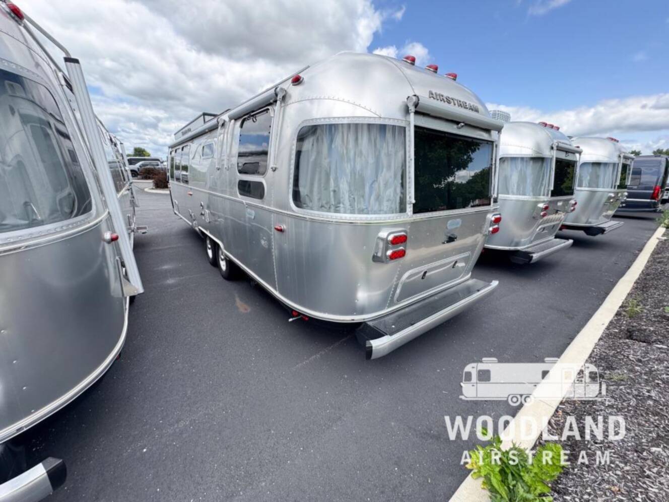 A photo of this 2026 Airstream Globetrotter 30RB