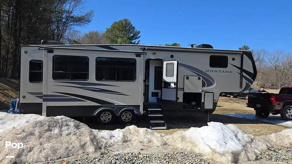 2020 Keystone Montana High Country 295RL in new gloucester ME