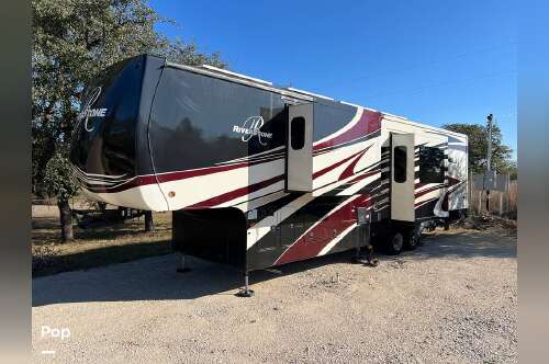 2019 Forest River Riverstone 39RKFB in johnson city TX