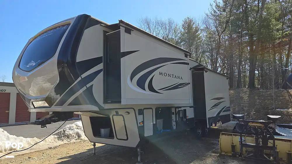 2020 Keystone Montana High Country 295RL in new gloucester ME